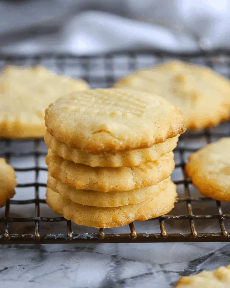 Melt-in-Your-Mouth 3-Ingredient Shortbread Cookies