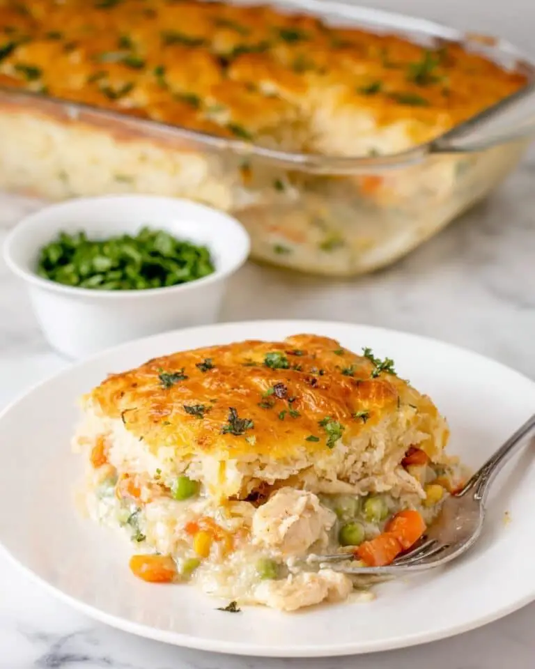 Red Lobster-Style Biscuit Chicken Pot Pie Recipe