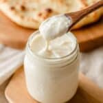 White Garlic Pizza Sauce – Creamy, Flavorful & Easy to Make Recipe