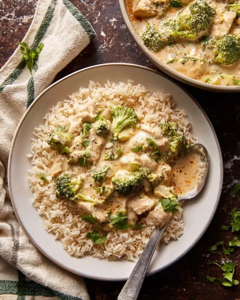 Easy Crockpot Cheesy Chicken Broccoli Rice Recipe