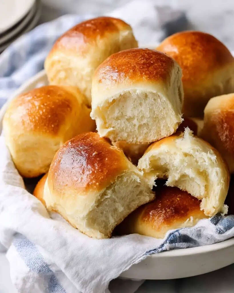 5-Ingredient Quick Dinner Rolls Recipe