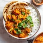Butter Cauliflower Curry with Spiced Tomato Sauce and Coconut Cream Recipe