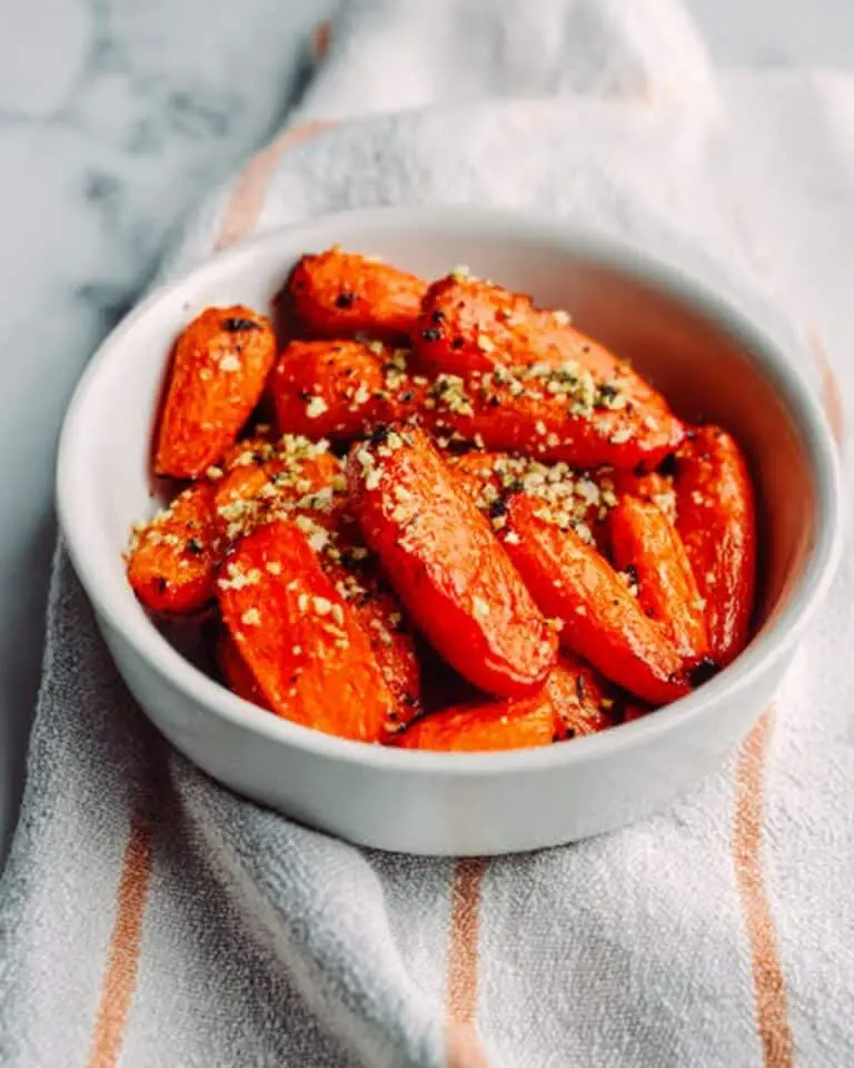 Honey Garlic Butter Roasted Carrots Recipe