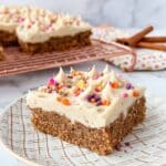 Cinnamon Roll Bars Recipe