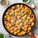 30-Minute Garlic Chicken Gnocchi Skillet Recipe