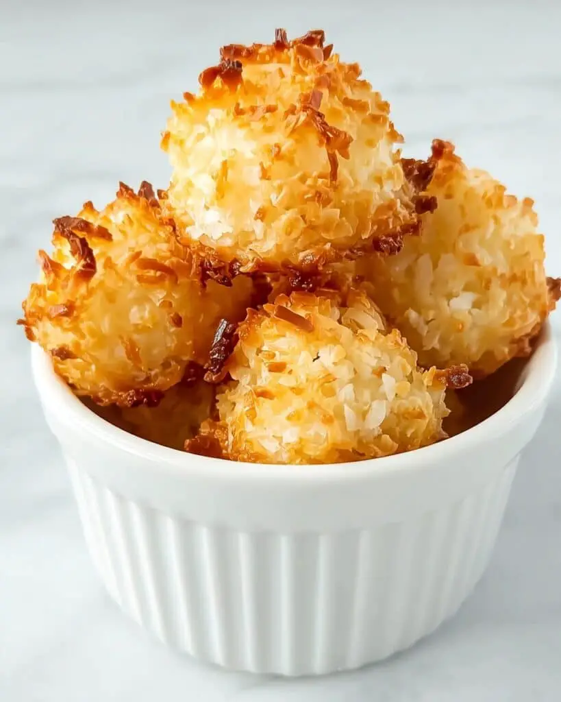 3-Ingredient Keto Coconut Macaroons (Gluten-Free, Sugar-Free, Easy) Recipe