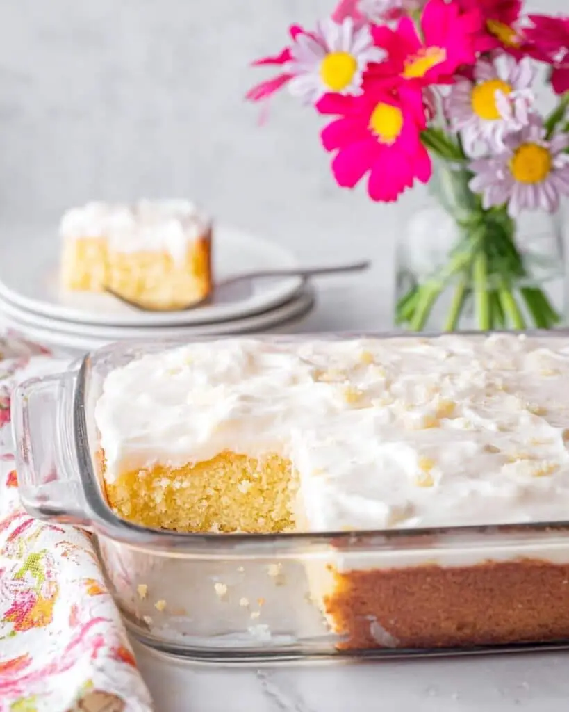 Easy Pineapple Cake (5 Ingredients) Recipe