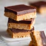 5 Ingredient Chocolate Peanut Butter Bars (NO BAKE!) Recipe