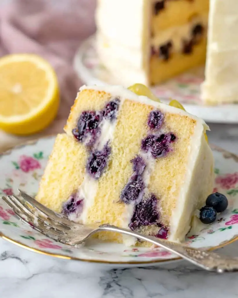 Delicious Lemon Blueberry Cake Recipe