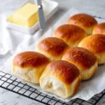 Soft No-Knead Dinner Rolls Recipe